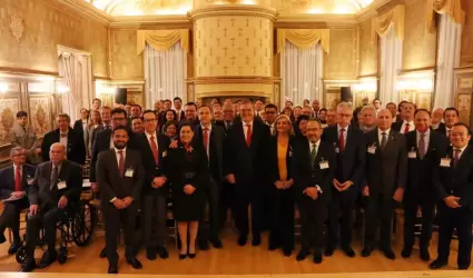El canciller Marcelo Ebrard lanza campa�a de defensa de M�xico en Estados Unidos