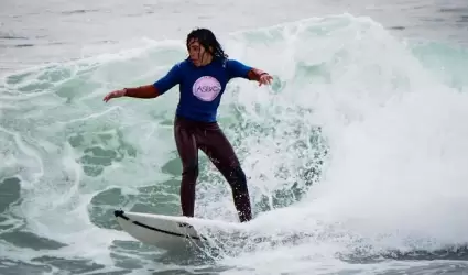 Emiliano Mndez Rosas, campen nacional de surf bajacaliforniano