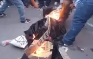 Asistentes a mitin convocado por AMLO queman figura de ministra