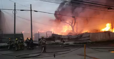 Incendio de la empresa Recicladora