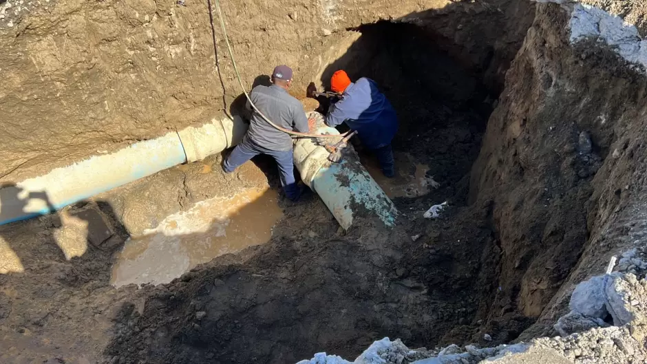 Acueducto Flujo Inverso en el bulevar Garc�a