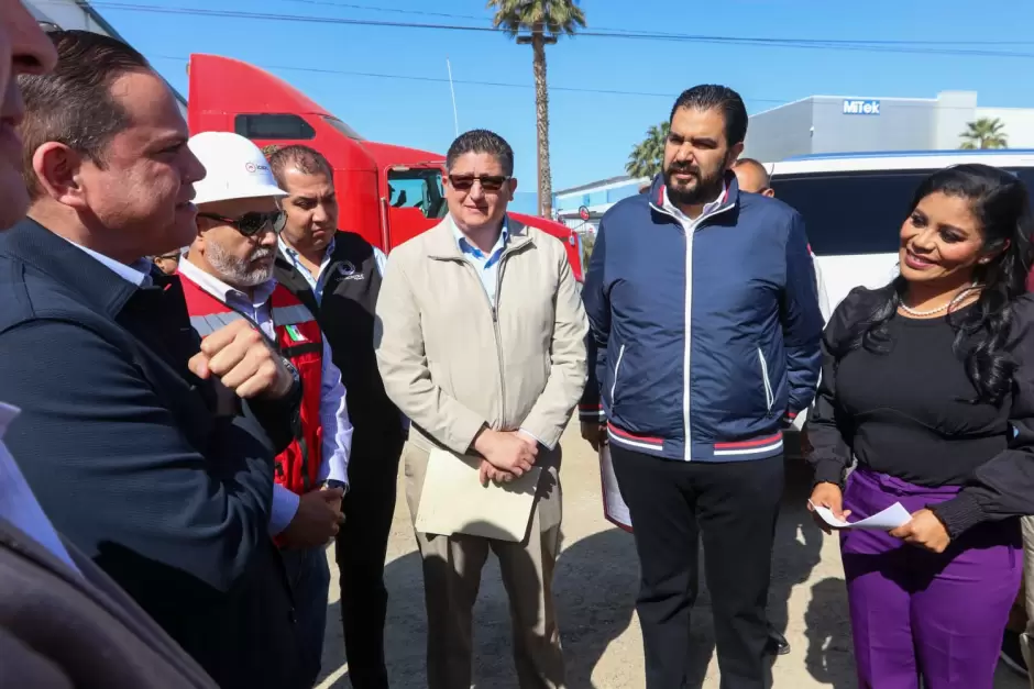 Obra de reconstrucci�n de calle 12 en Mesa de Otay