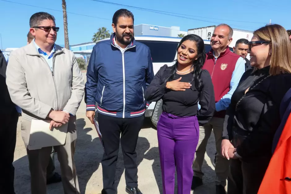 Obra de reconstrucci�n de calle 12 en Mesa de Otay