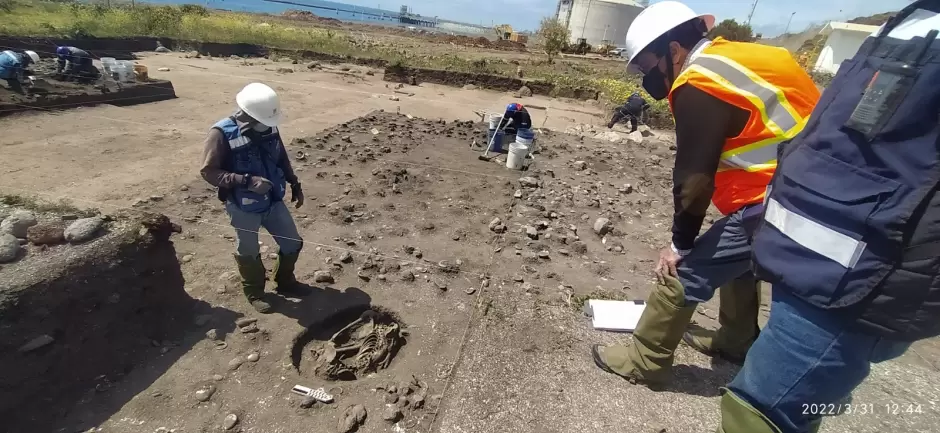 Arqueólogos