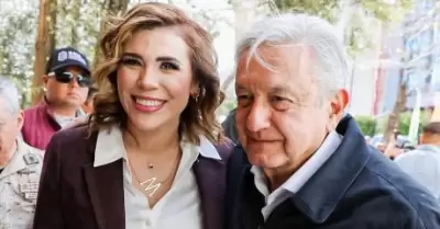 AMLO y Marina del Pilar