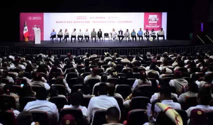 AMLO ayudar� a resolver problem�tica del "Socavon"