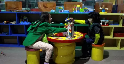 Ni�os jugando en Museo El Trompo