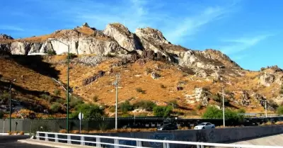 Cerro de "la cementera" en Hermosillo