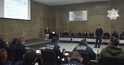 Capacitan a Policas de Tijuana