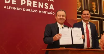 Alfonso Durazo firm una iniciativa de reforma que ser enviada al Congreso del 