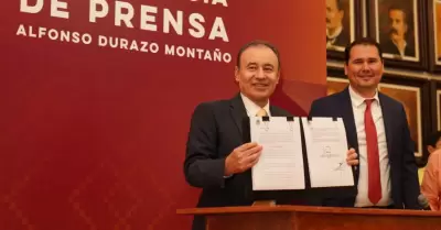 Alfonso Durazo firm� una iniciativa de reforma que ser� enviada al Congreso del 