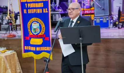 Toma protesta Cornelio Gast�lum