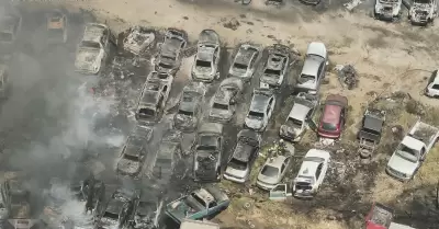 Alrededor de 400 veh�culos en desuso se quemaron