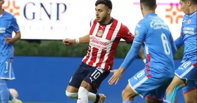 Chivas y Cruz Azul se juegan m�s que el orgullo en la Jornada 16