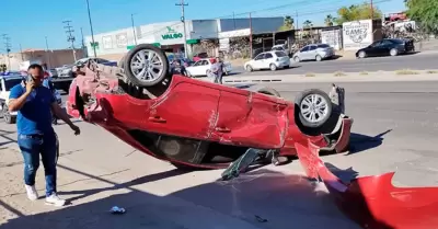 Choque m�ltiple en zona del Parque Industrial Norte