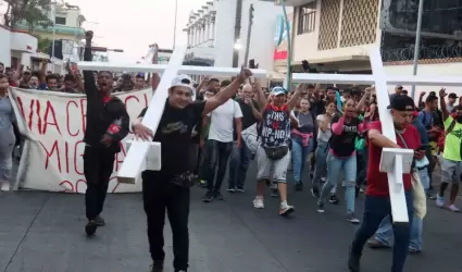 Caravana "viacrucis migrante" busca llegar a la Ciudad de México
