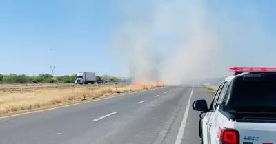 Incendio en carretera Santa Ana-Benjam�n Hill