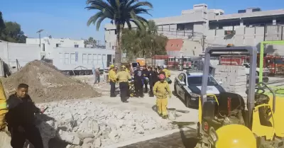 Derrumbe de obra en construcci�n