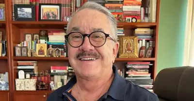 Pedro Sola asisti� a "Pinky Promise".