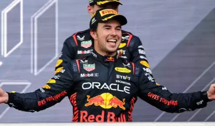 "Checo" Pérez gana el Gran Premio de Azerbaiyán