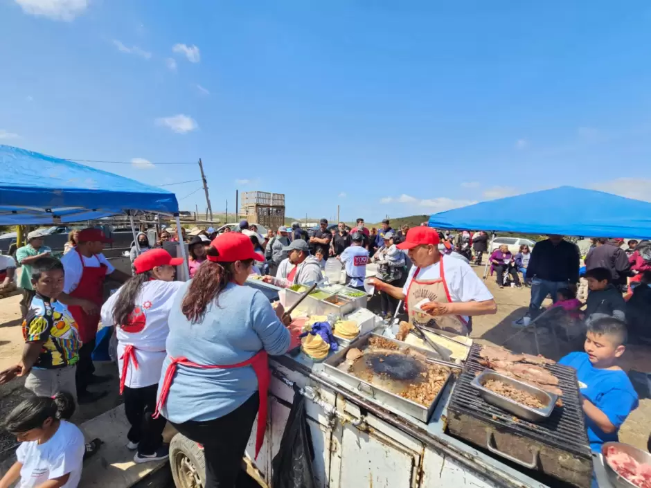 Jornada de apoyo en el Ejido L�zaro C�rdenas