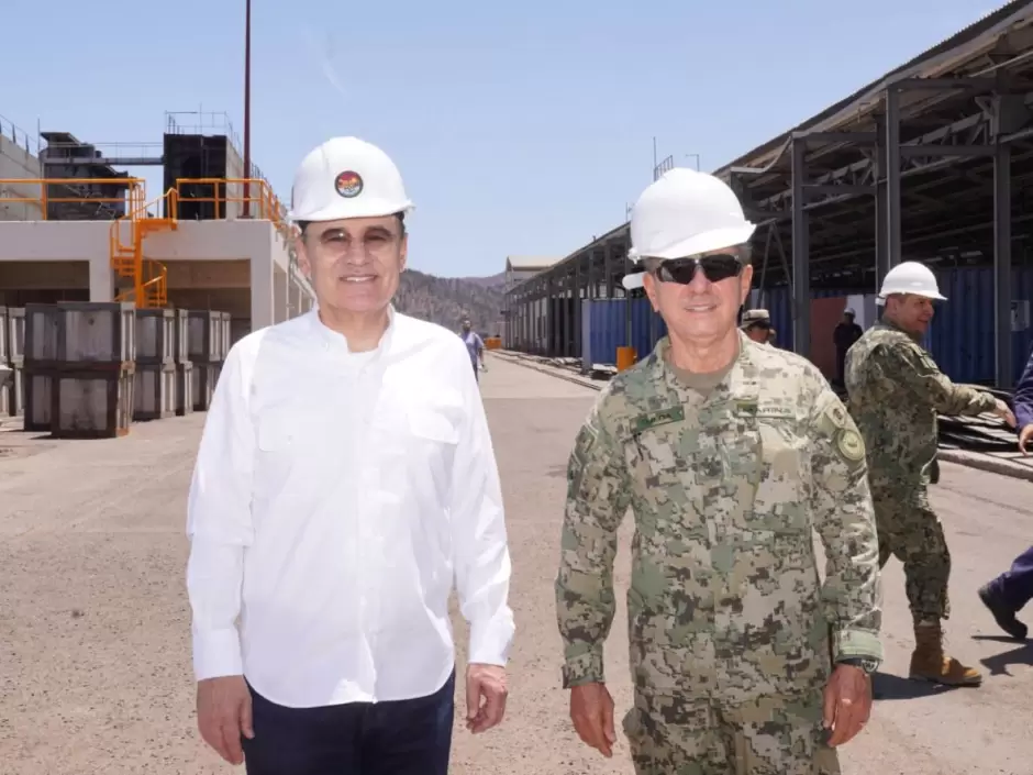 Supervisi�n de avances en obras de Guaymas