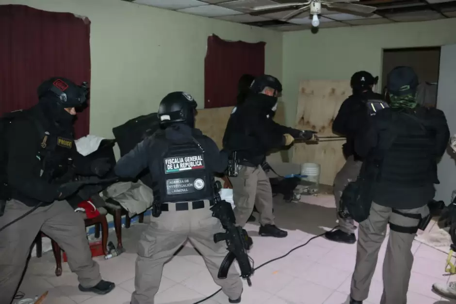 Catean autoridades el narcot�nel