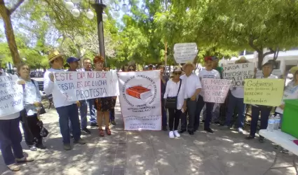 Manifestacin de maestros jubilados y pensionados