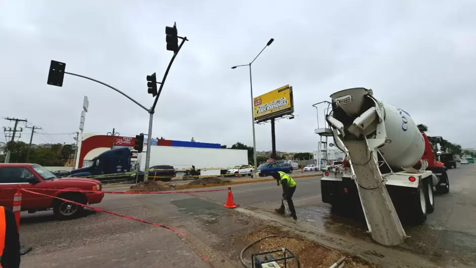 Instalaci�n de nuevos sem�foros inteligentes con sensor autom�tico