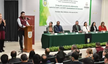 Firma de convenio Ayuntamiento de Ensenada con UABC