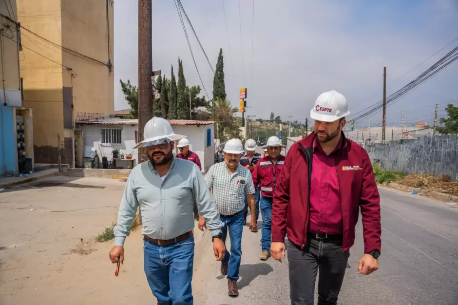 Obra de l�nea de conducci�n en potabilizadora La Nopalera
