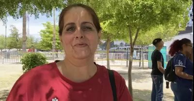 Marcela Martínez llegó desde Ures para ver a "julión" Álvarez