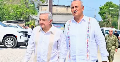 Presidente Andr�s Manuel L�pez Obrador acompa�ado del gobernador de Tabasco Carl