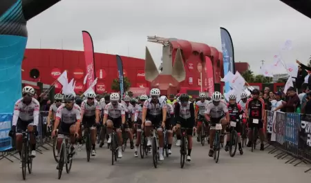 Reúne el primer paseo ciclista más de 500 participantes