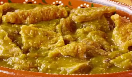 Chicharrn en salsa verde