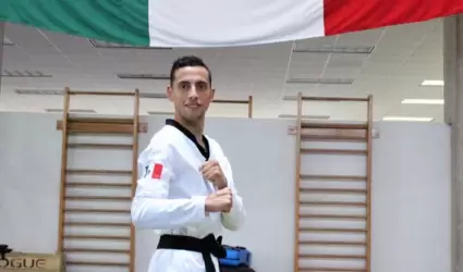 Carlos Navarro gana bronce en Mundial de Taekwondo