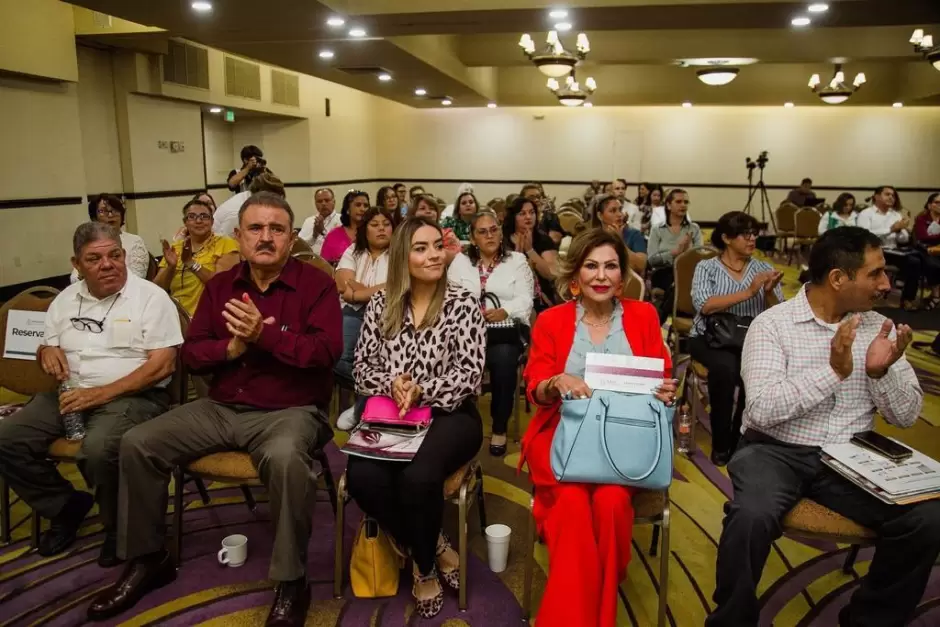 "Construyendo juntos una educaci�n de excelencia"