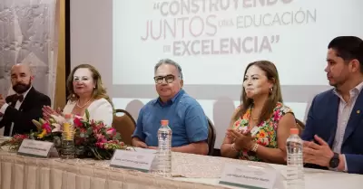 "Construyendo juntos una educaci�n de excelencia"