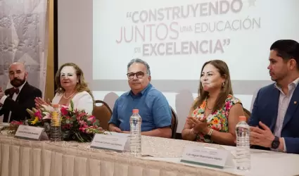 "Construyendo juntos una educaci�n de excelencia"