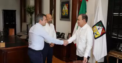 Omar del Valle rinde protesta como Secretario de Infraestructura y Desarrollo Ur