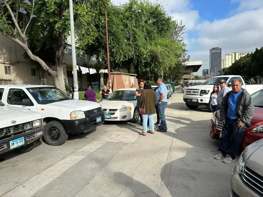 Maestros realizan manifestaciones en el SEE de Tijuana