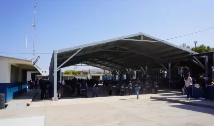 Techado en primaria "Arturo Paz �lvarez"