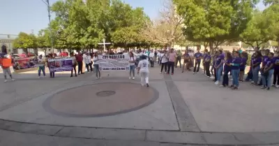Manifestaci�n de padres y madres ABC