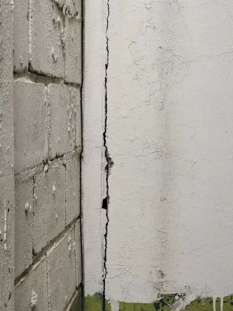 Deslave que afecta a escuela primaria