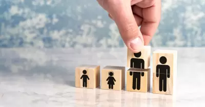 Adopcin de familias homoparentales