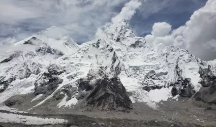 Turistas mexicanos fallecen en accidente cerca del Everest