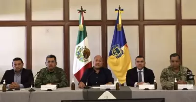 Enrique Alfaro, gobernador de Jalisco en conferencia de prensa