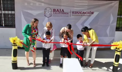 Entrega Secretar�a de Educaci�n Jard�n de ni�os Estefan�a Casta�eda a la comunid