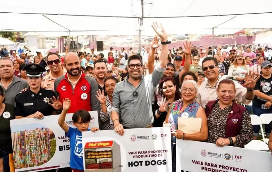 Entrega de apoyos sociales