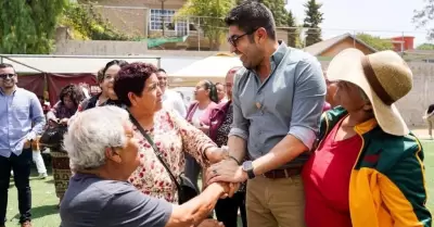 Entrega de apoyos sociales